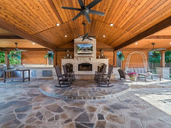 1037 Canterbury Ln, Forney, TX 75126
