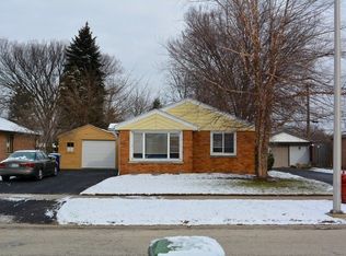 5162 W 90th St, Oak Lawn, IL 60453