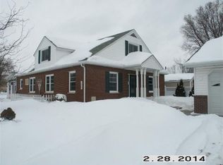 133 4th St NW, Osseo, MN 55369