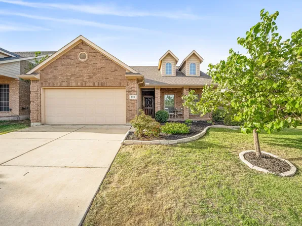 500 Baverton Ln, Fort Worth, TX 76115