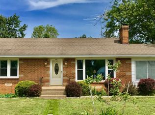 527 52nd St SE, Kentwood, MI 49548