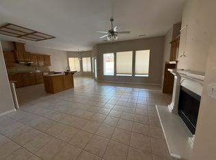 6302 Duck Pond Ln, Bakersfield, CA 93312
