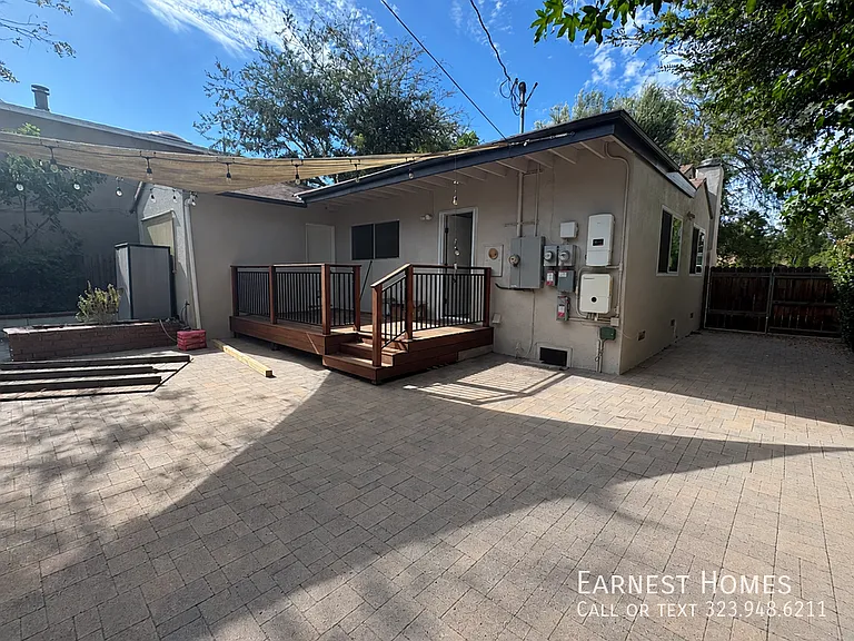 14920 Hesby St — Photo 25