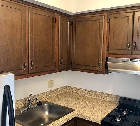 5th image of 515 S 9th St APT 3B