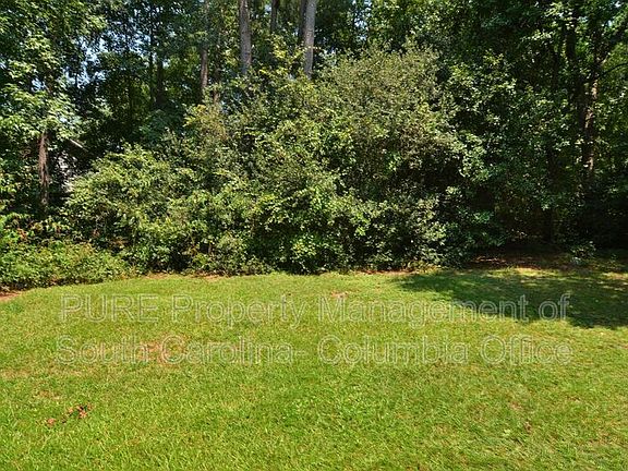 3rd image of 1658 Horseshoe Dr APT A
