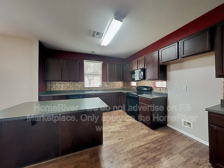 3706 S 54th Gln — Photo 7