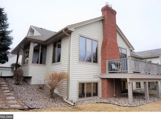 8469 Rice Lake Rd, Osseo, MN 55369