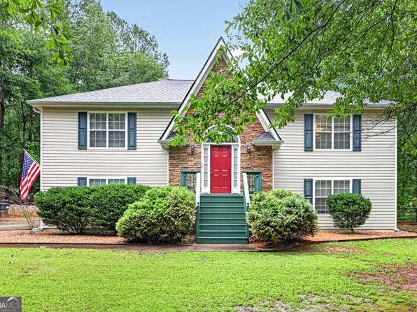 130 Creek Dr, Locust Grove, GA 30248