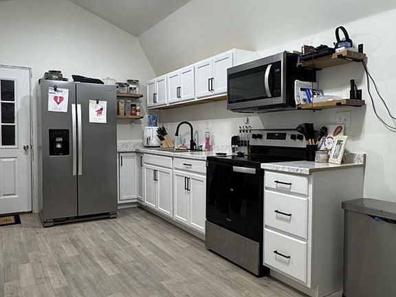 4th image of 11340 Upper Creek Rd