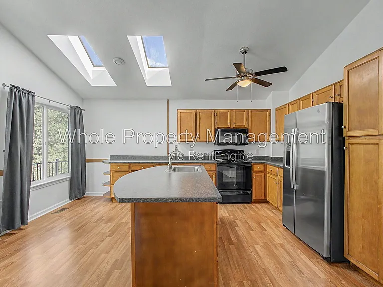3731 Shefield Dr — Photo 5