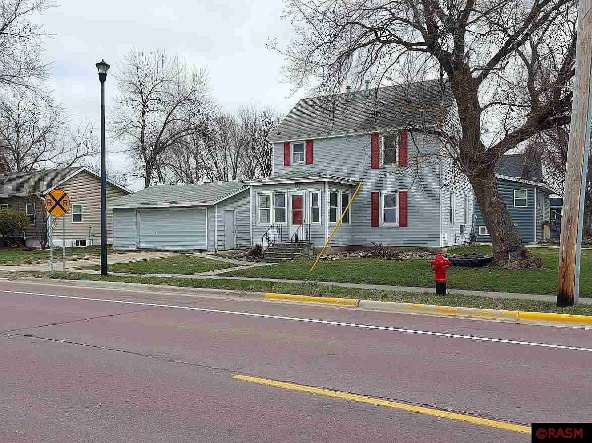 523 5th St SE, Waseca, MN 56093 Zillow