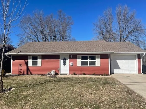 615 E 5th St, Maryville, MO 64468