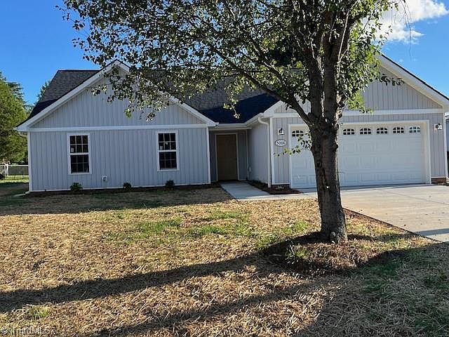 1st image of 5006 Oak Garden Dr