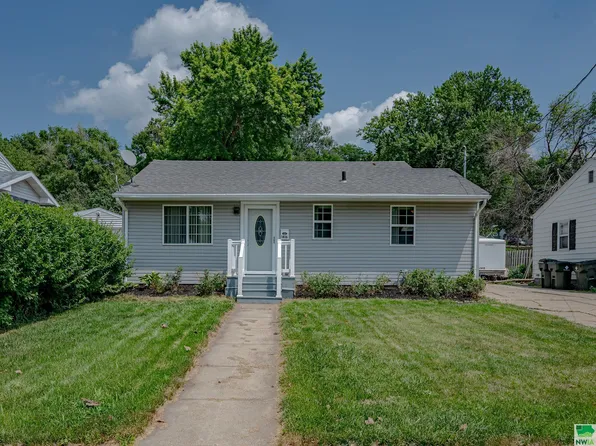 1416 S Patterson St, Sioux City, IA 51106
