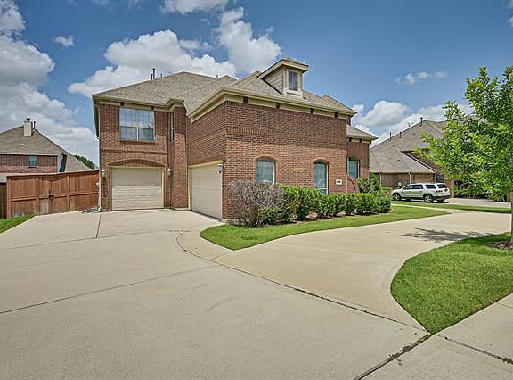 3rd image of 4207 Aston Ln