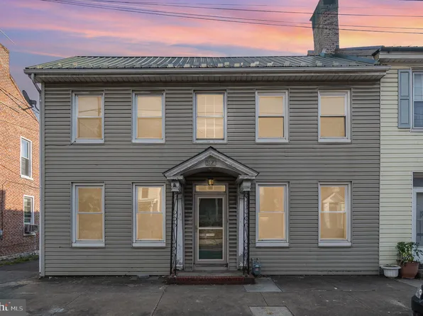 312 E Queen St, Chambersburg, PA 17201