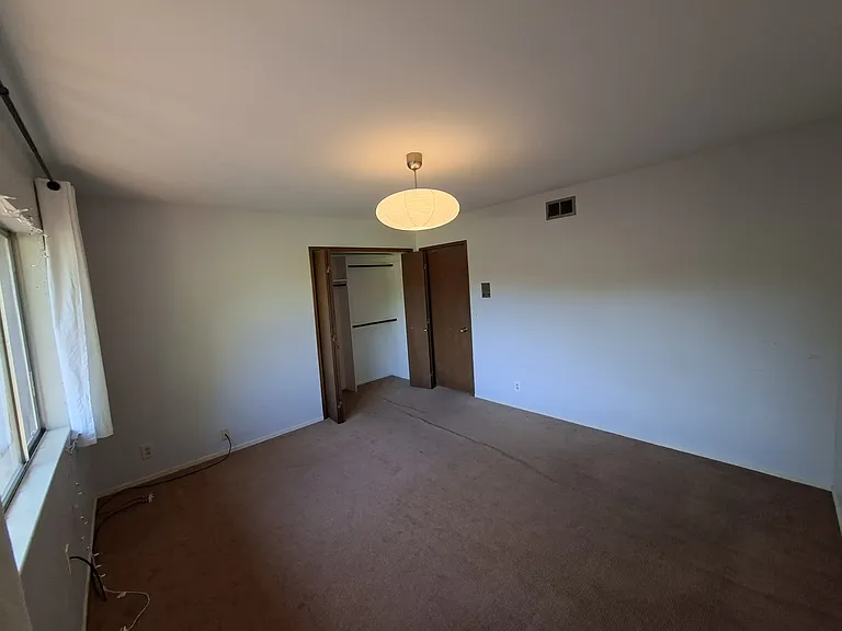 14407 Kingsley Ave — Photo 17