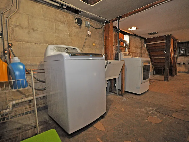 112 Highland Ave #2 — Photo 14