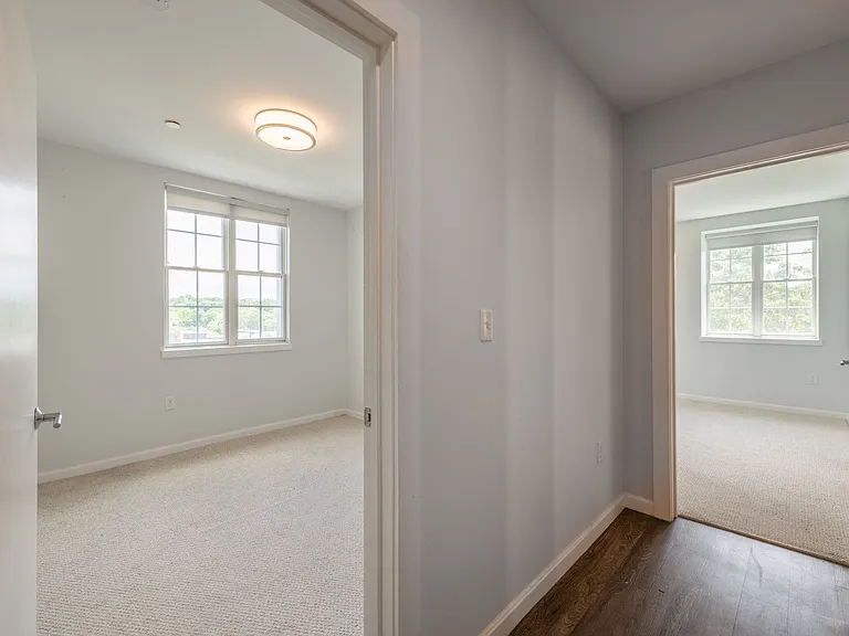 1505 Commonwealth Ave — Photo 27