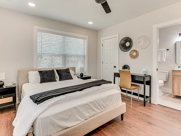 1813 Courtney Dr — Photo 11