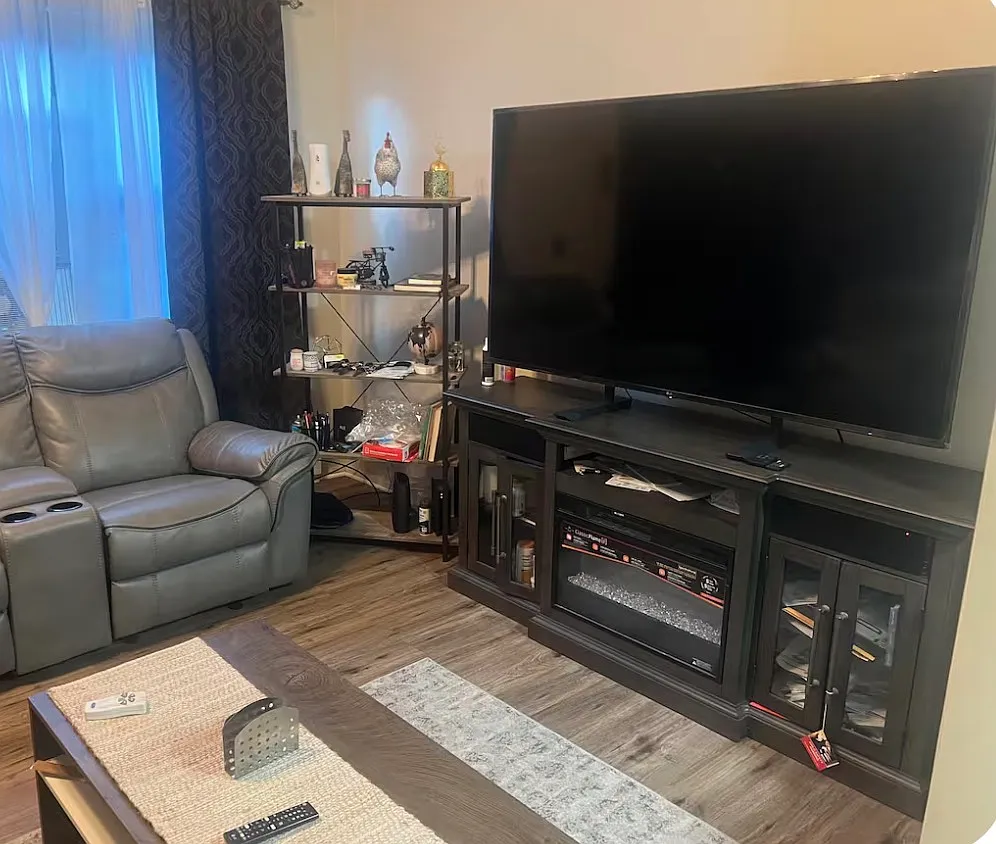 2 bed, 1.5 bath, 912 sqft, $3,000 — Photo 4