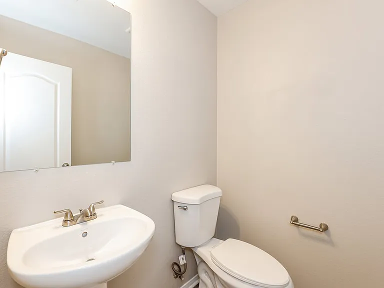 643 Calamus Palm Pl — Photo 16