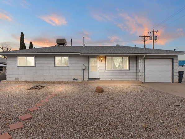 5001 Douglas Macarthur Rd NE, Albuquerque, NM 87110