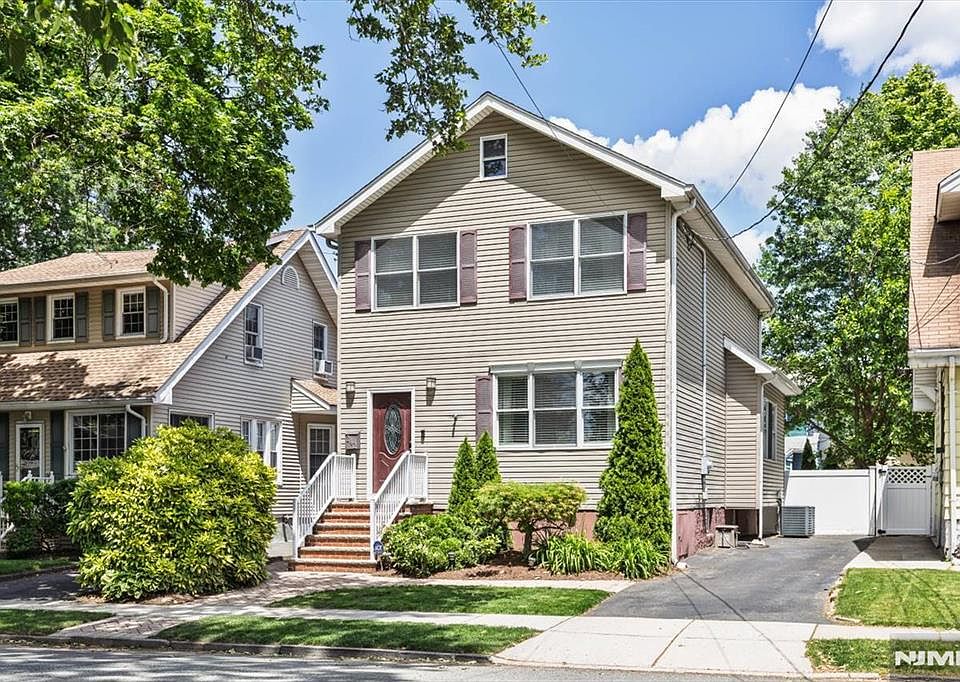 1st image of 242 Washington Ave