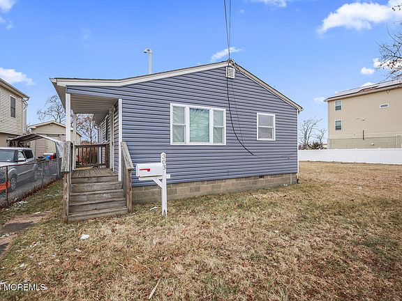 4th image of 303 Union Avenue