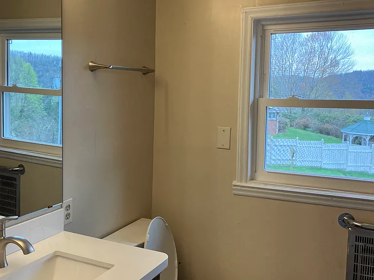 167 Hope Dr — Photo 9