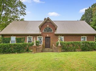 9675 Clovercroft Rd, Nolensville, TN 37135