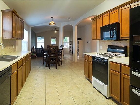 2nd image of 4010 Louise Lee Dr