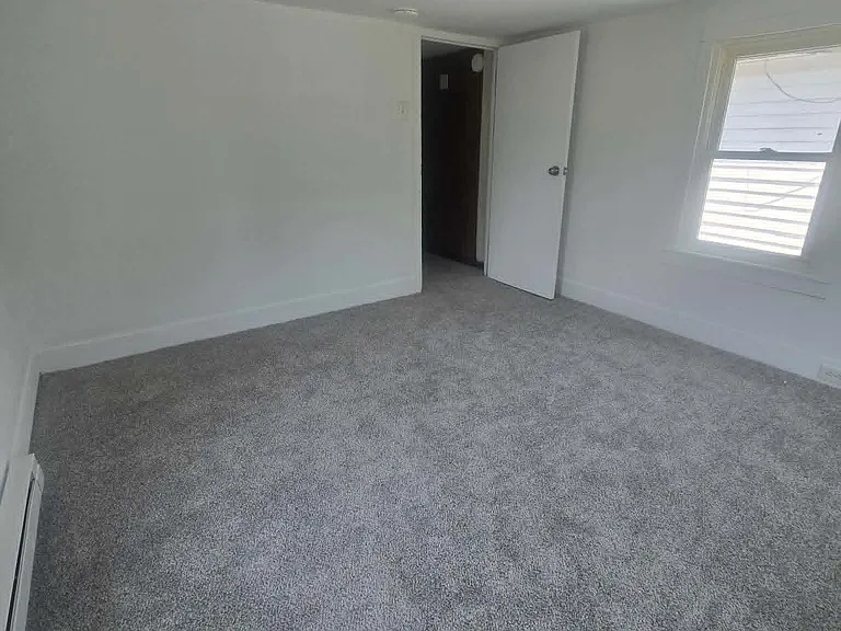 913 Pine St — Photo 16