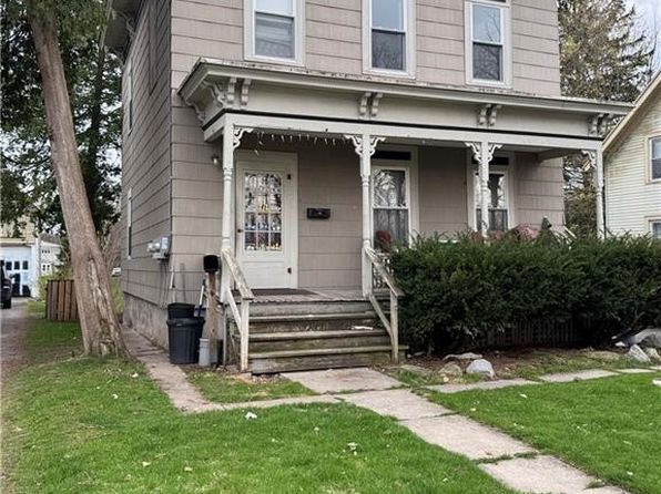 215 James St