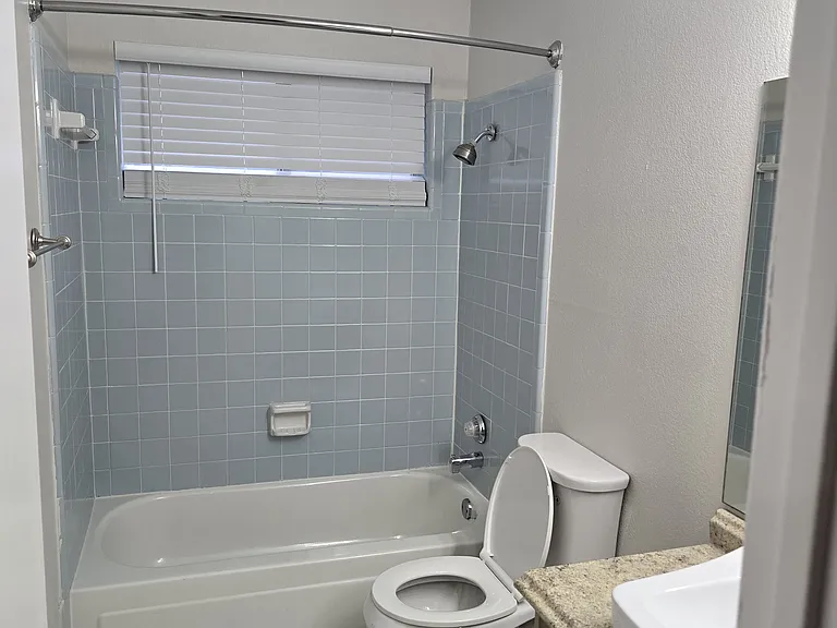 6609 Pecanwood Dr — Photo 2