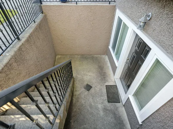 3428 Trafalgar St, Vancouver, BC V6L 2L8