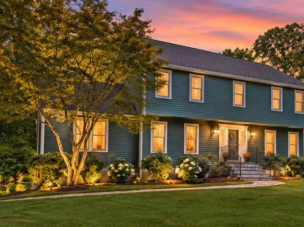 8 Joseph Rd, Hopkinton, MA 01748