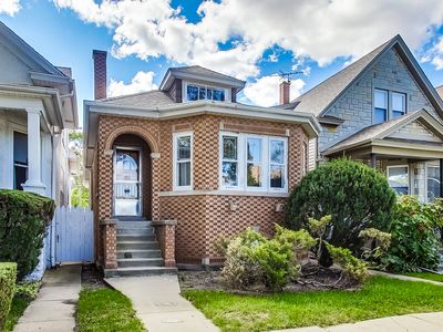 5117 W Argyle St, Chicago, IL, 60630