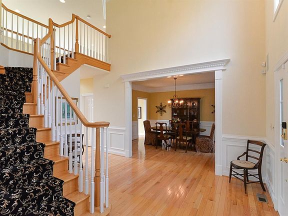 3rd image of 3109 Westloch Cir