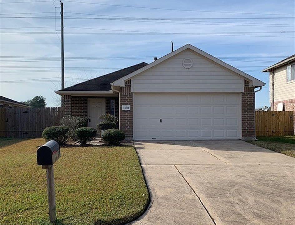 1st image of 11811 Green Coral Dr