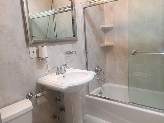 2nd image of 14455 27th Ave #1FL