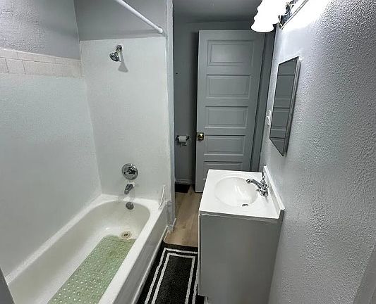 4th image of 3046 Bracken Woods Ln #1