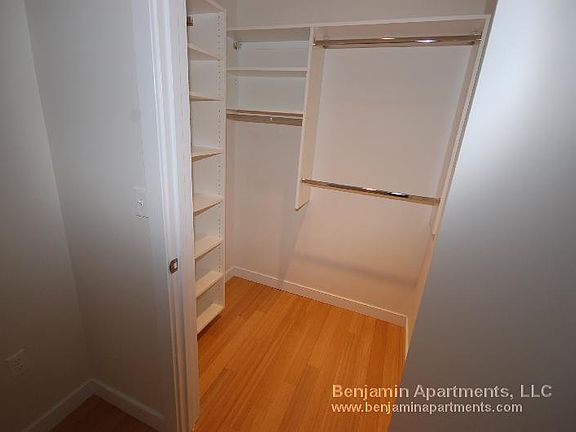 3rd image of 601-01 Albany St #502