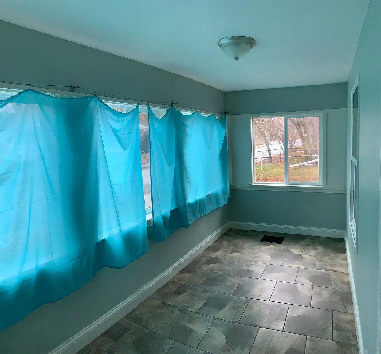 4337 Cornelius Ave photo 1