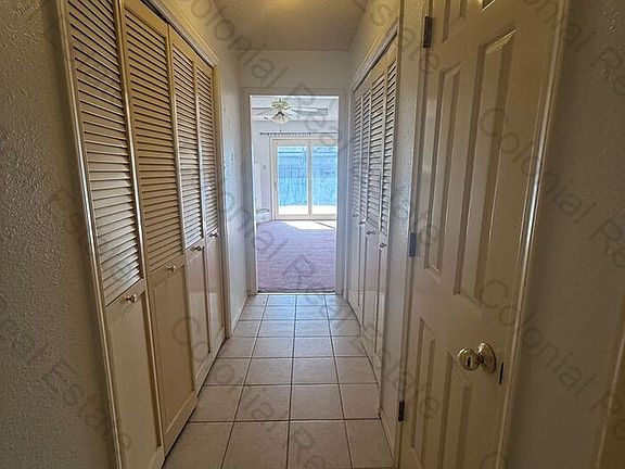 5th image of 801 N Walnut St APT B