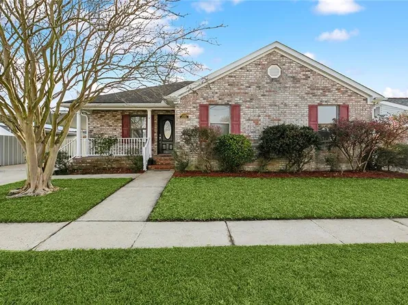 2305 Pecan Dr, Chalmette, LA 70043