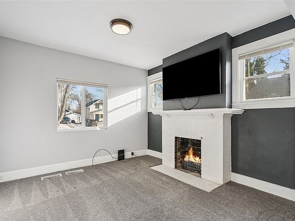 4th image of 2036 Linn Blvd SE