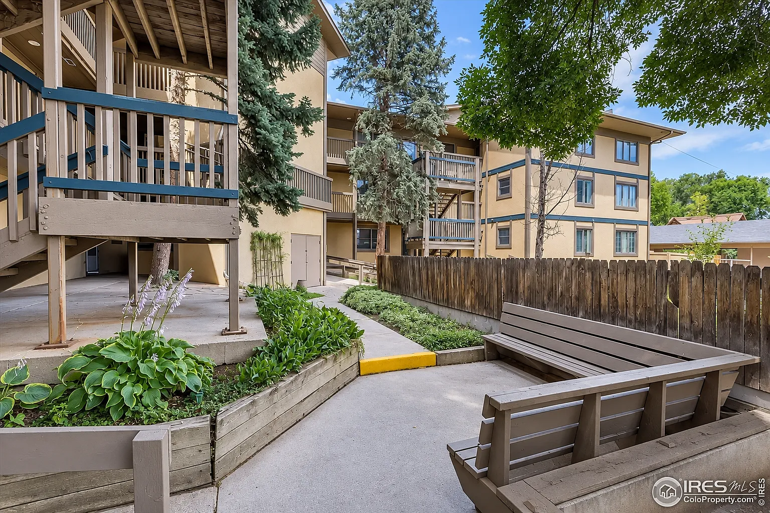 1 bed, 894 sqft, $1,790 — Photo 1