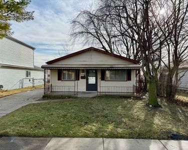 21156 Woodward St, Clinton Township, MI, 48035