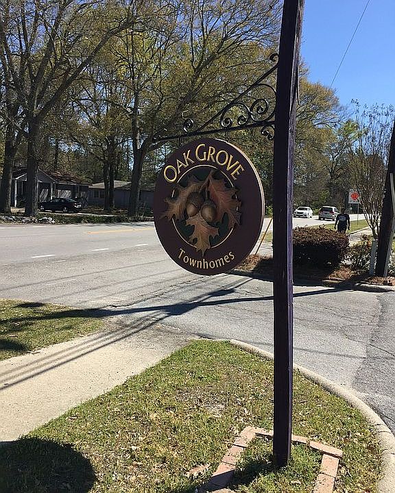 Oak Grove Town Homes 